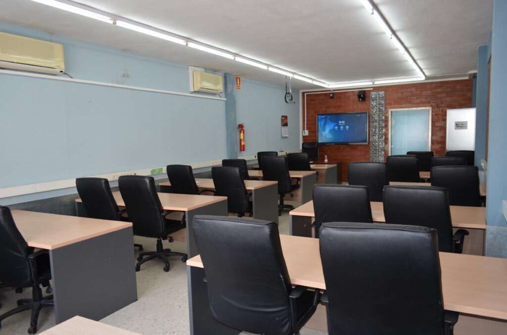 alquiler aulas creduca